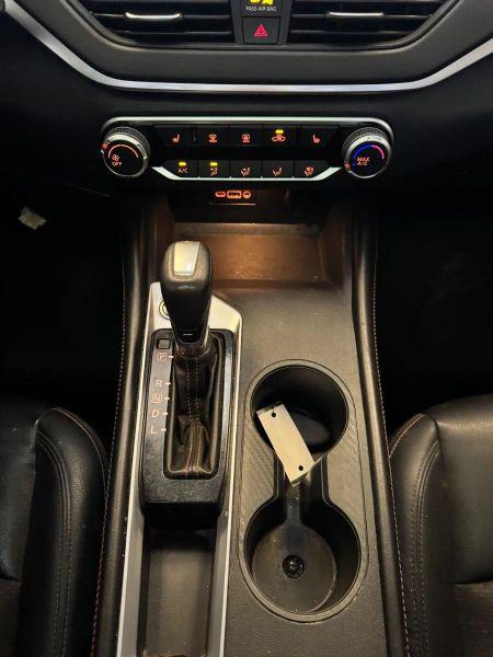 2021 Nissan Altima SR FWD