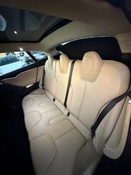 2013 Tesla Model S Performance