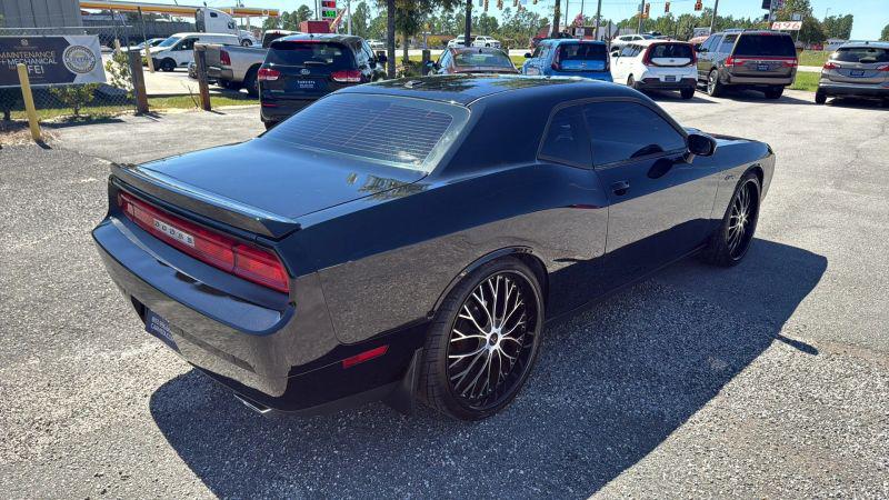 2014 Dodge Challenger SXT Plus