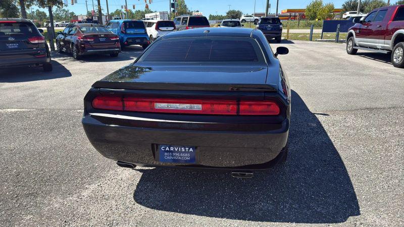 2014 Dodge Challenger SXT Plus