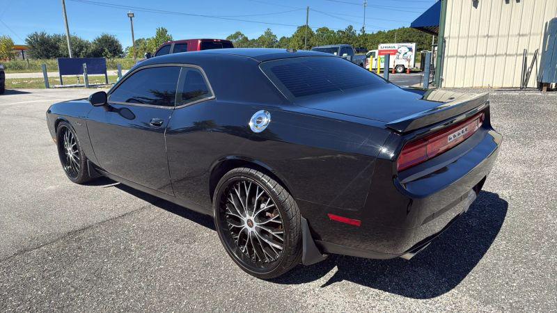 2014 Dodge Challenger SXT Plus