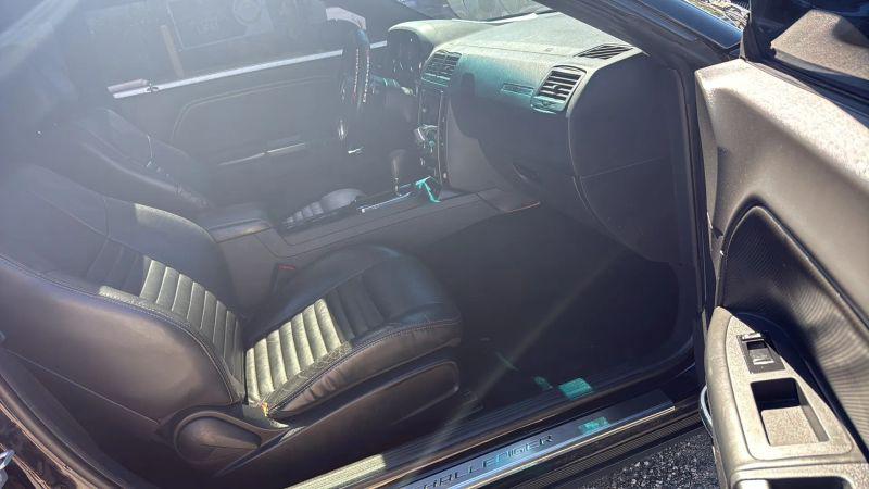 2014 Dodge Challenger SXT Plus