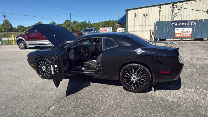 2014 Dodge Challenger SXT Plus