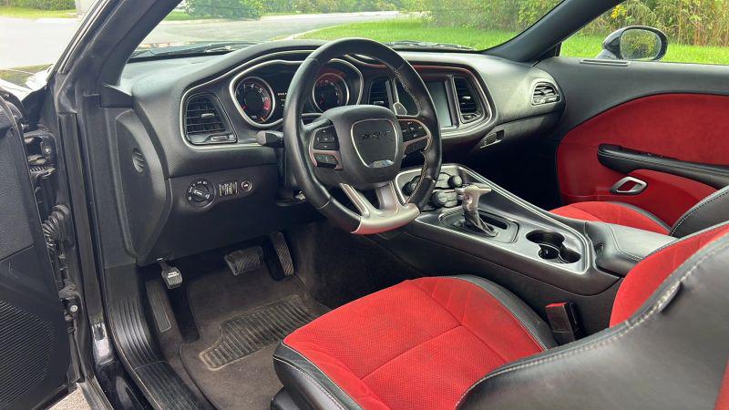 2016 Dodge Challenger SRT 392