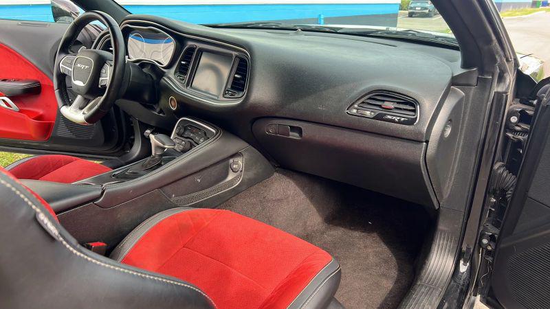 2016 Dodge Challenger SRT 392