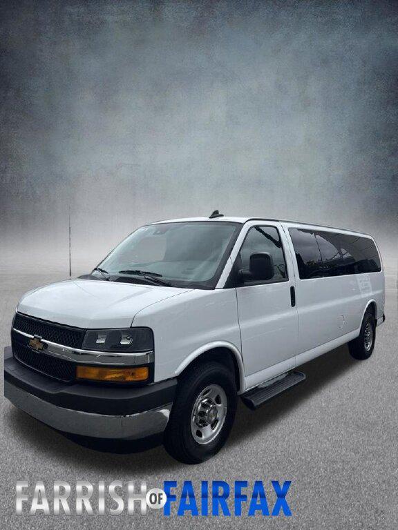 2025 Chevrolet Express Passenger RWD 3500 Extended Wheelbase LT 2025 Chevrolet Express Passenger RWD 3500 Extended Wheelbase LT