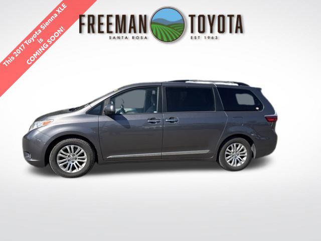 2017 Toyota Sienna XLE 8 Passenger for sale in Santa Rosa, CA