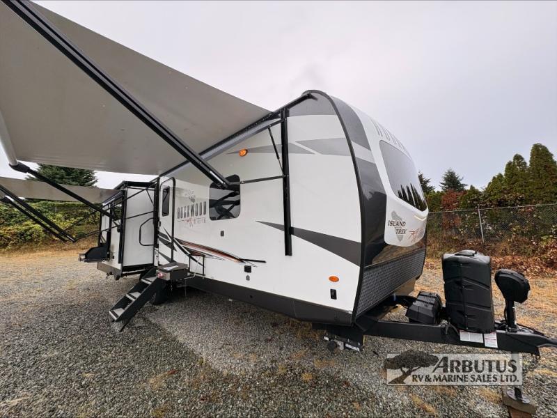 2021 Forest River Rockwood Ultra Lite 2720IK TRAVEL TRAILER