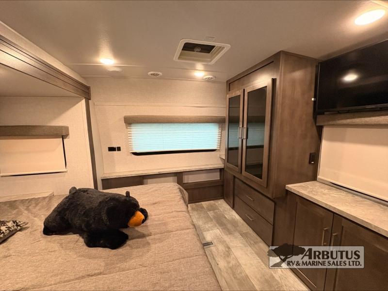2021 Forest River Rockwood Ultra Lite 2720IK TRAVEL TRAILER