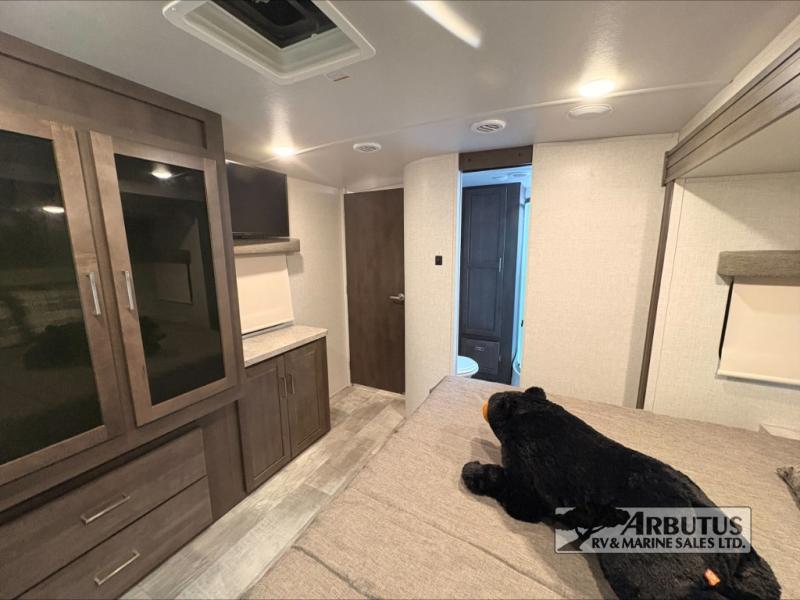 2021 Forest River Rockwood Ultra Lite 2720IK TRAVEL TRAILER