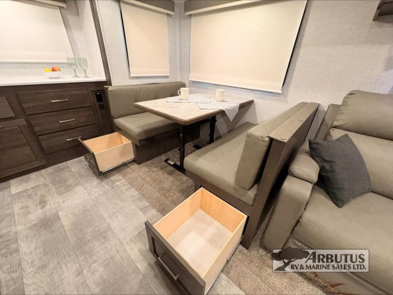 2021 Forest River Rockwood Ultra Lite 2720IK TRAVEL TRAILER