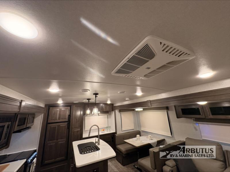2021 Forest River Rockwood Ultra Lite 2720IK TRAVEL TRAILER