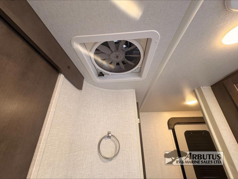 2021 Forest River Rockwood Ultra Lite 2720IK TRAVEL TRAILER