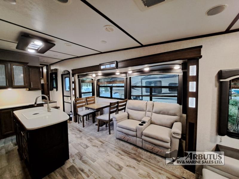 2019 Keystone RV Cougar 315RLS FIFTH WHEEL