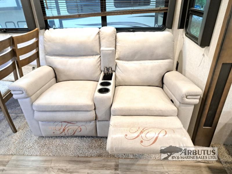 2019 Keystone RV Cougar 315RLS FIFTH WHEEL
