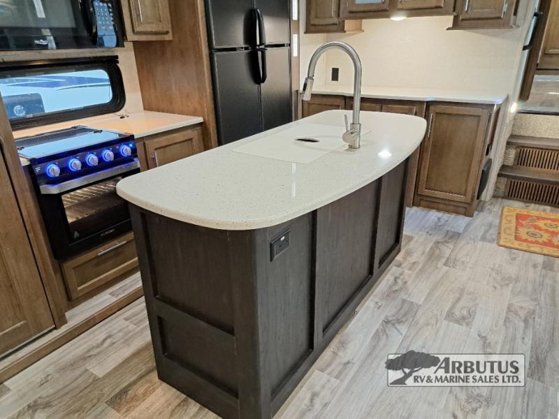 2019 Keystone RV Cougar 315RLS FIFTH WHEEL