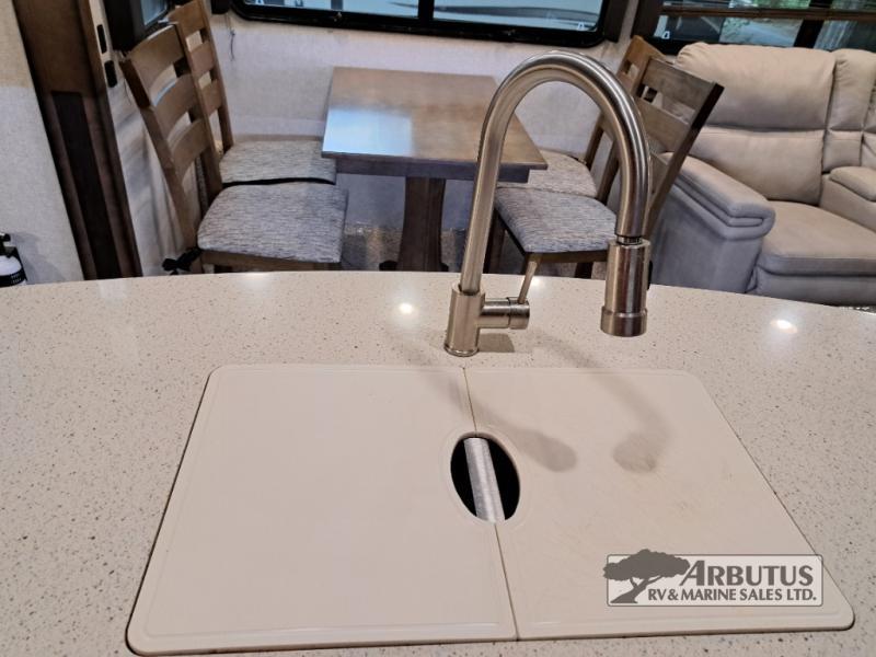 2019 Keystone RV Cougar 315RLS FIFTH WHEEL