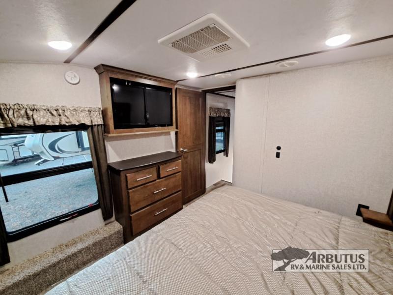 2019 Keystone RV Cougar 315RLS FIFTH WHEEL
