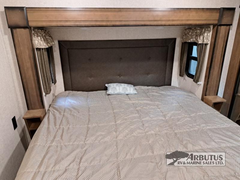 2019 Keystone RV Cougar 315RLS FIFTH WHEEL
