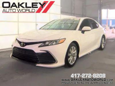2021 Toyota Camry LE for sale in Branson West, MO