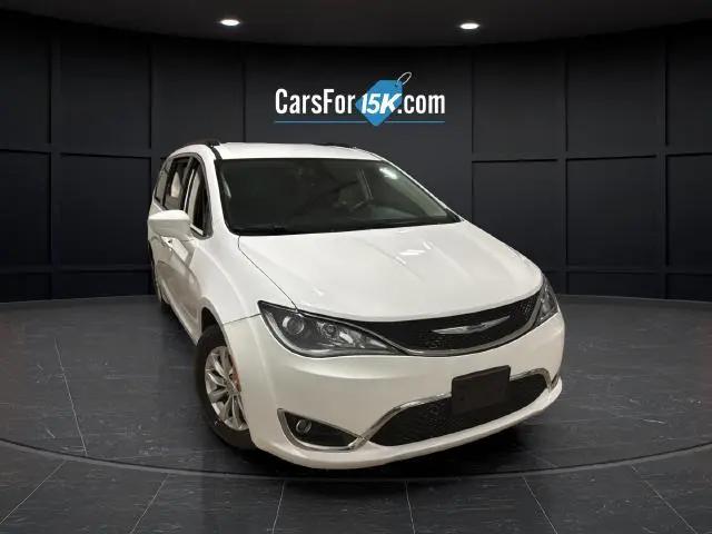 2017 Chrysler Pacifica Touring-L for sale in Plymouth, WI