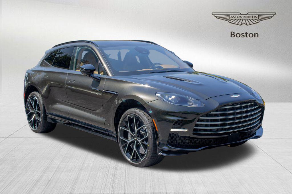 /2026 Aston-Martin DBX