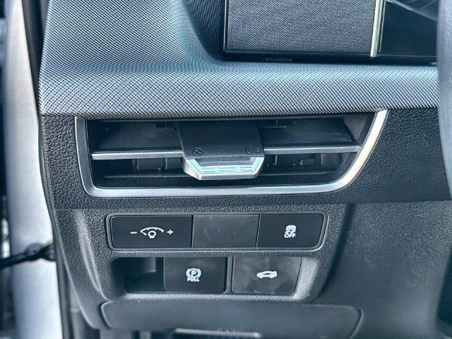 2025 Hyundai Sonata SEL - Photo 17