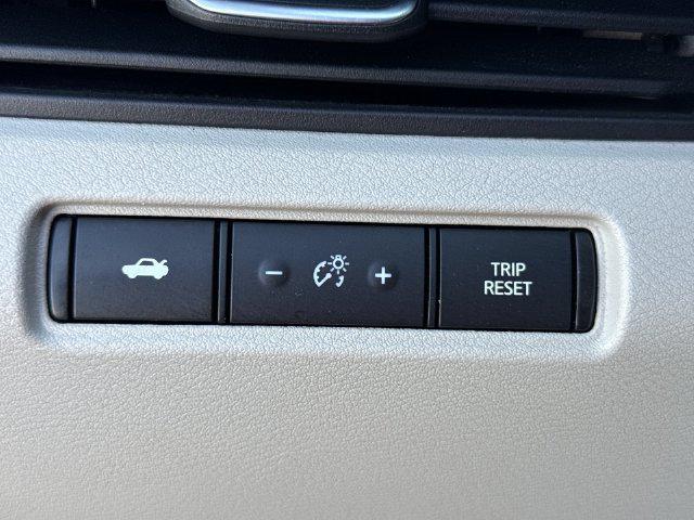 2025 Nissan Altima SV - Photo 18