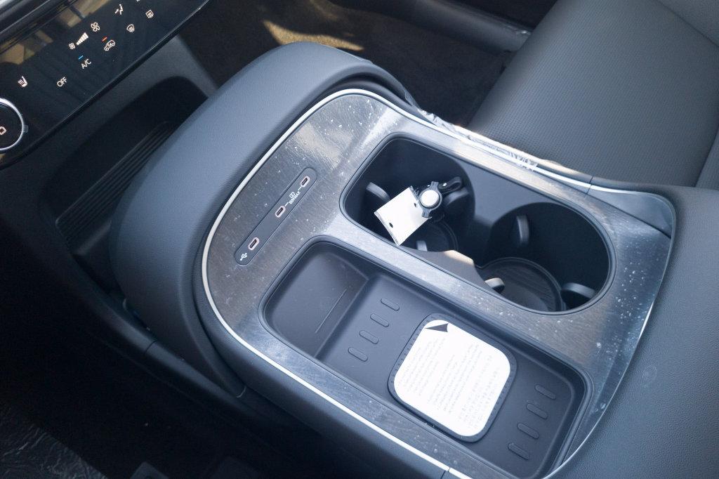 New 2027 Abyss Black Pearl HYUNDAI SEL FWD image 24