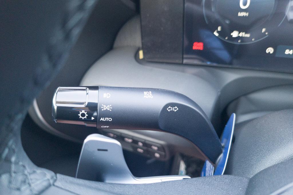 New 2027 Abyss Black Pearl HYUNDAI SEL FWD image 31