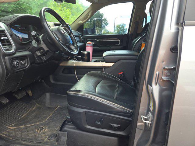 2020 Ram 3500 Laramie Mega Cab 4x4 64 Box