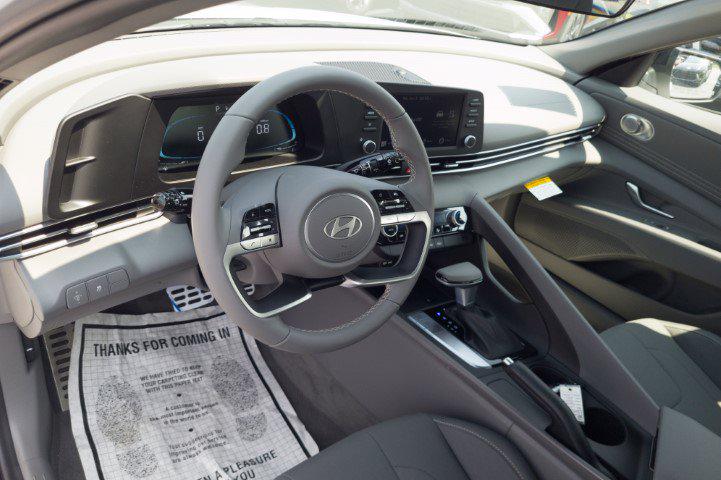 New 2026 White HYUNDAI SEL Sport Plus image 12