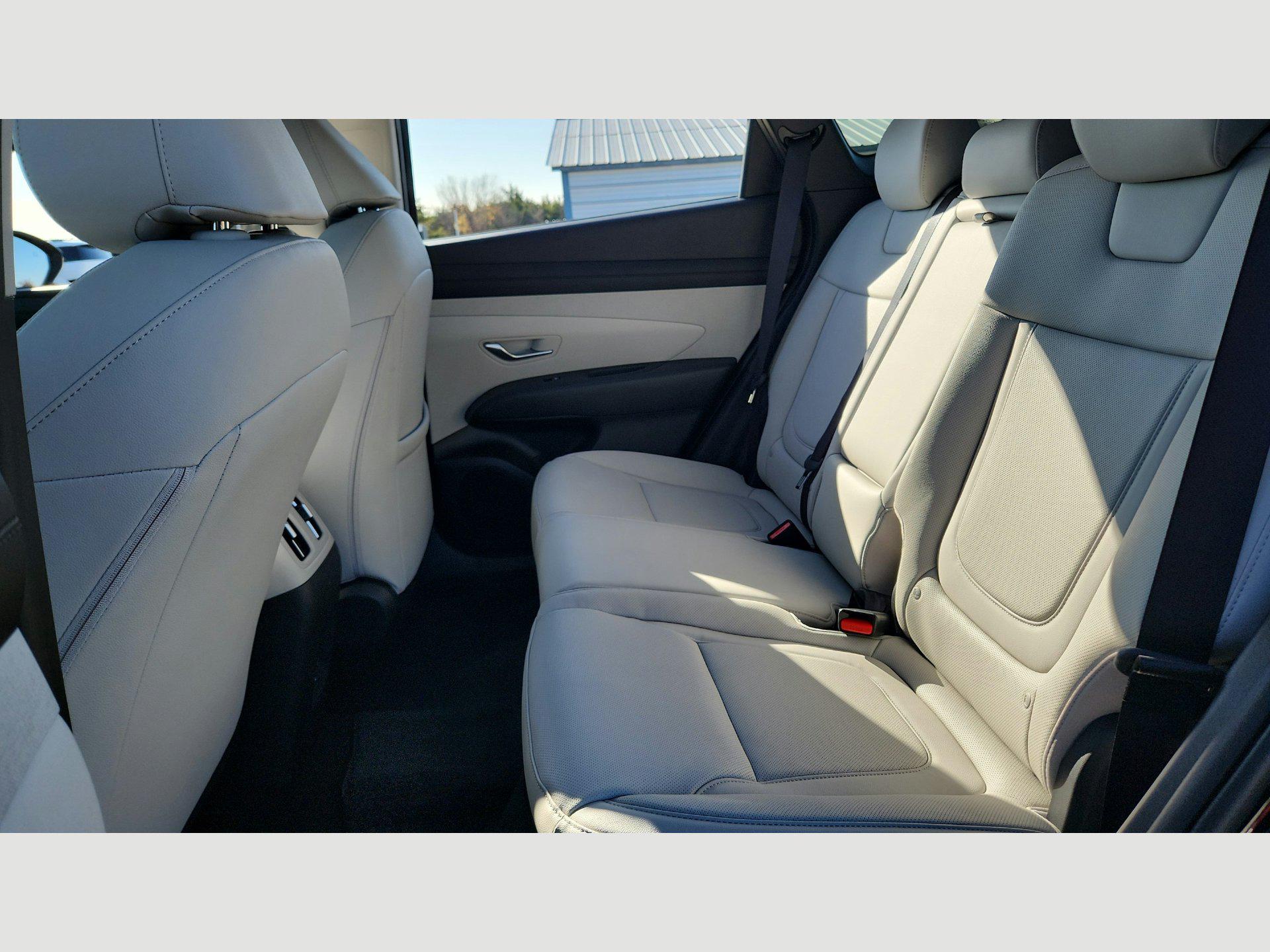 2025 Hyundai Tucson SEL Convenience - Photo 18