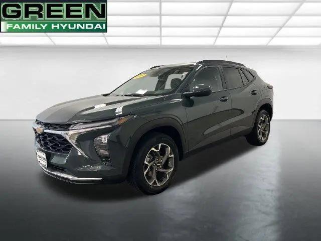 2025 Chevrolet Trax FWD LT for sale in Moline, IL