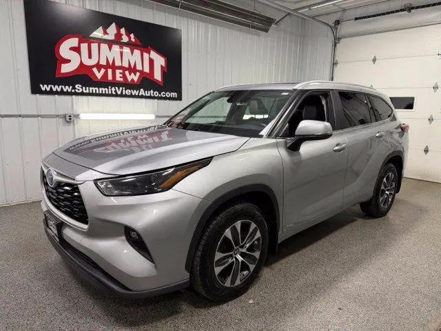 2023 Toyota Highlander Hybrid XLE for sale in Spencerport, NY