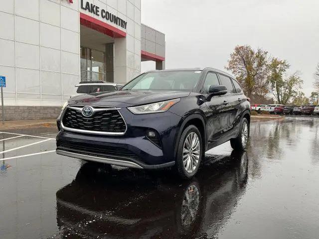 2024 Toyota Highlander Hybrid Platinum for sale in Baxter, MN