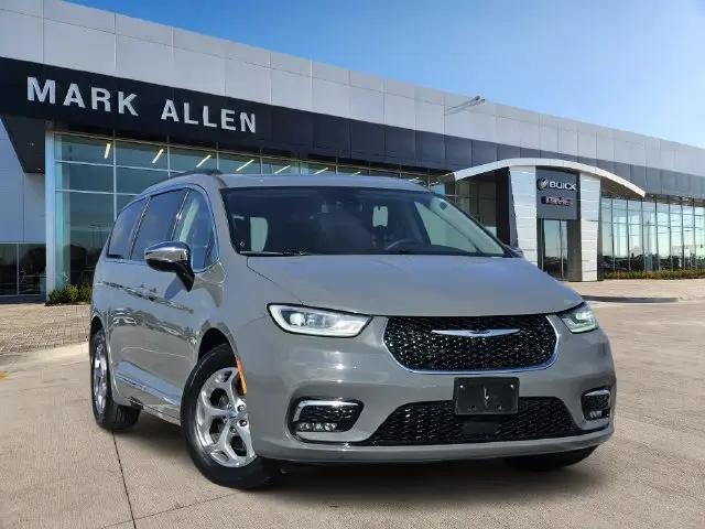 2023 Chrysler Pacifica Limited for sale in Collinsville, OK