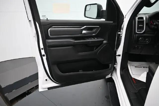 2021 Ram 1500 Big Horn Crew Cab 4x4 57 Box