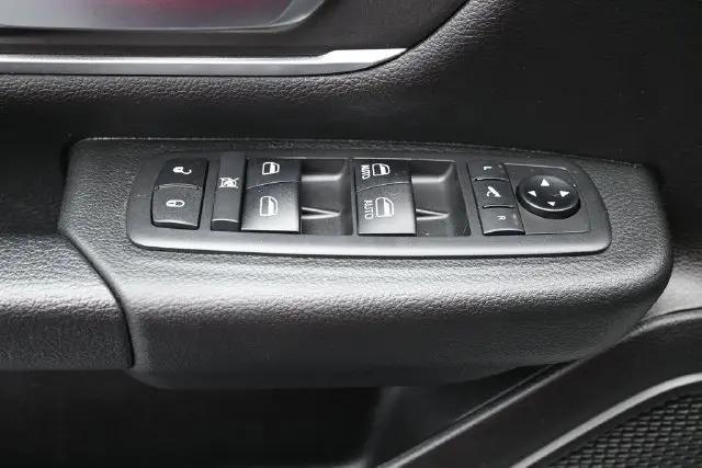 2021 Ram 1500 Big Horn Crew Cab 4x4 57 Box