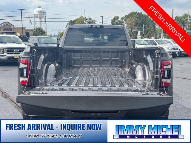 2024 Ram 3500 Big Horn Crew Cab 4x4 8 Box