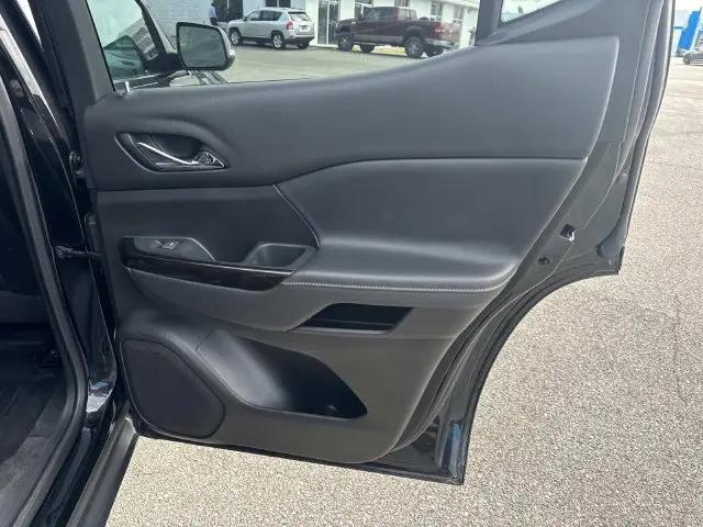 2023 GMC Acadia AWD AT4
