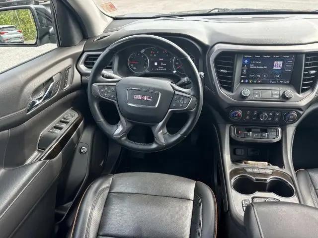 2023 GMC Acadia AWD AT4