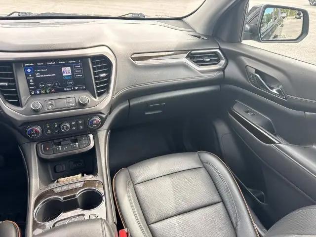 2023 GMC Acadia AWD AT4