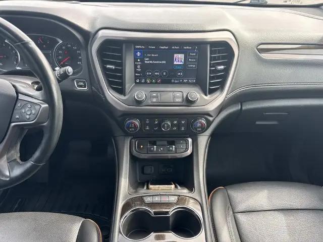2023 GMC Acadia AWD AT4