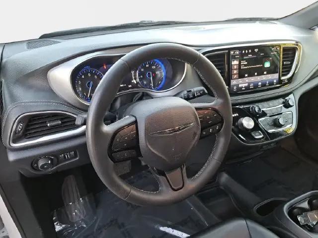 2023 Chrysler Pacifica Touring L AWD