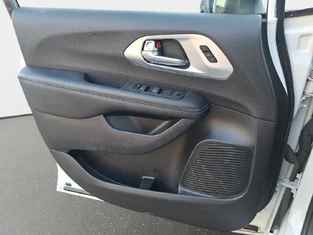 2023 Chrysler Pacifica Touring L AWD