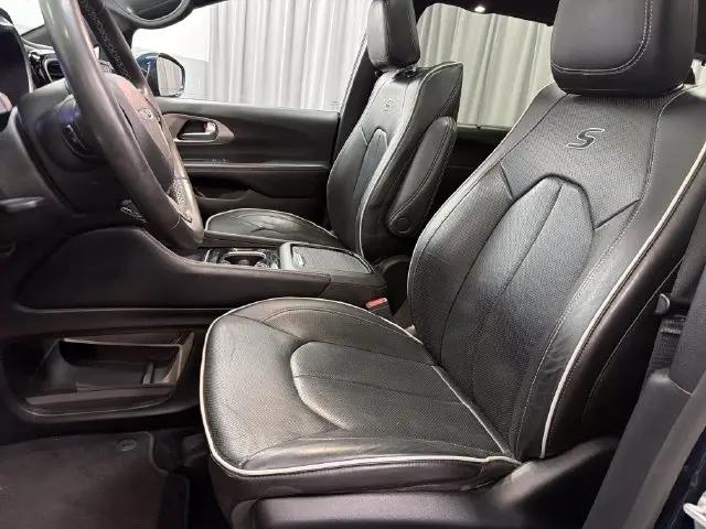 2022 Chrysler Pacifica Limited AWD