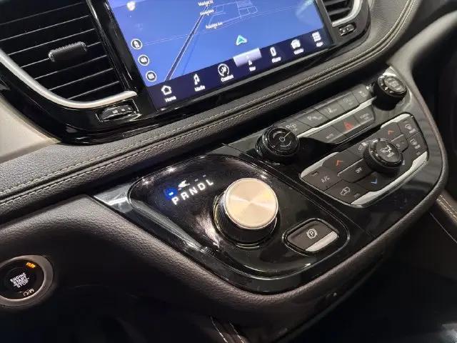 2022 Chrysler Pacifica Limited AWD