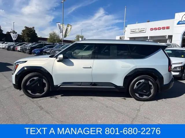 2024 Kia EV9 Land
