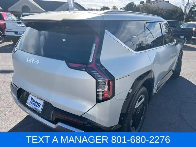 2024 Kia EV9 Land